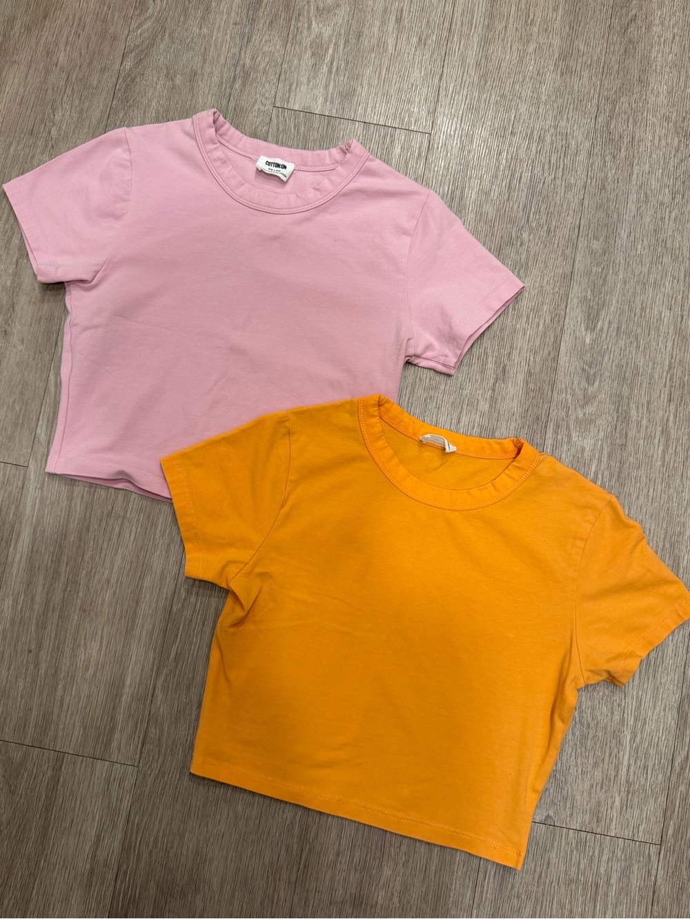Woman Short Sleeve Crop Tee - Pink & Orange